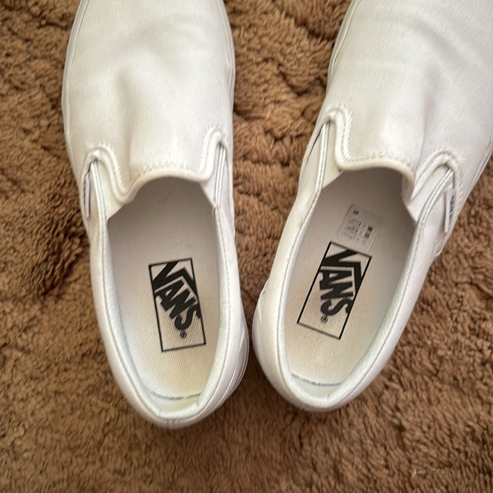 Vans - Picture 2 of 3